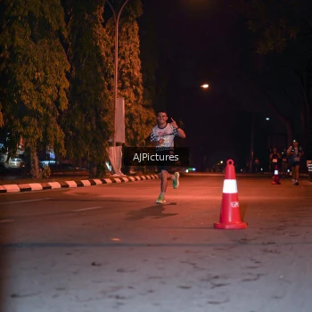 Runner Photo 3439045