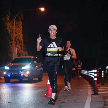 Runner Photo 3439057