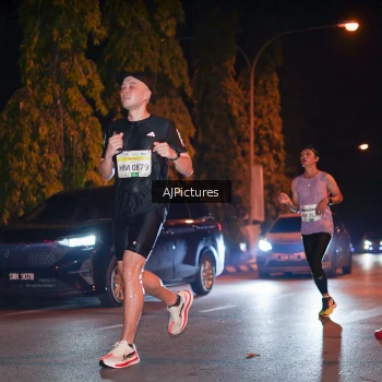 Runner Photo 3439066