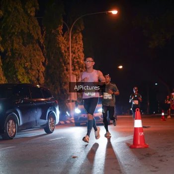 Runner Photo 3439071