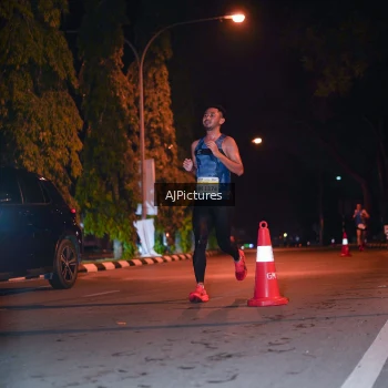 Runner Photo 3439087