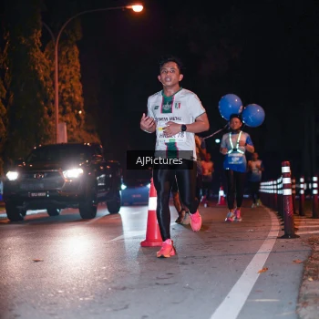 Runner Photo 3439090