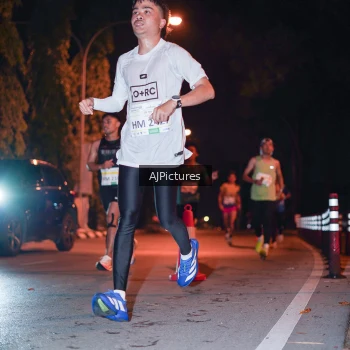 Runner Photo 3439095