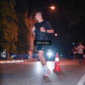 Runner Photo 3439101