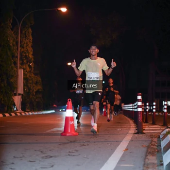 Runner Photo 3439105