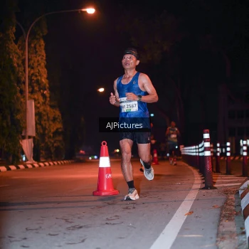 Runner Photo 3439112