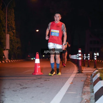 Runner Photo 3439120