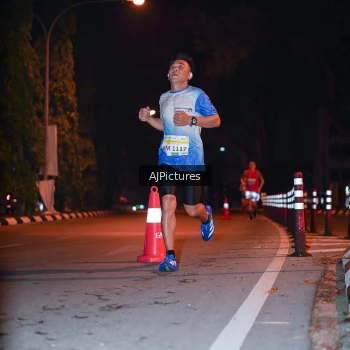 Runner Photo 3439121