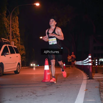 Runner Photo 3439139