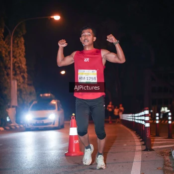 Runner Photo 3439141
