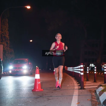 Runner Photo 3439145