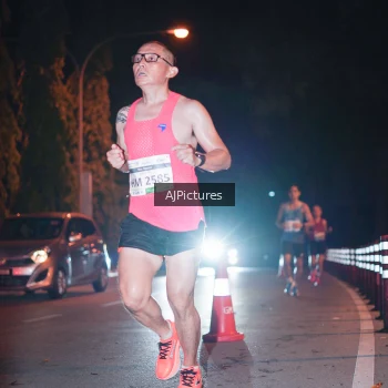 Runner Photo 3439149