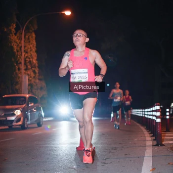 Runner Photo 3439153