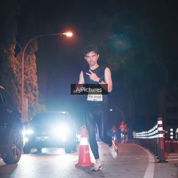 Runner Photo 3439156