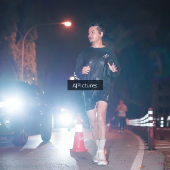 Runner Photo 3439170