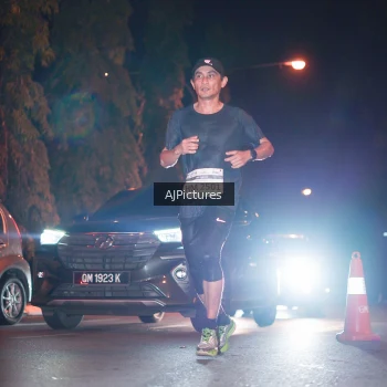 Runner Photo 3439173