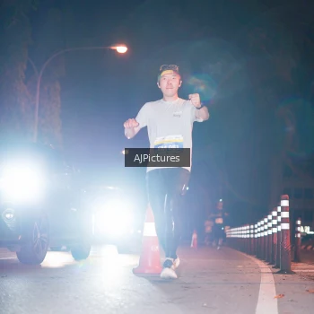 Runner Photo 3439179
