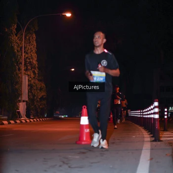 Runner Photo 3439187