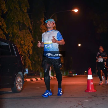 Runner Photo 3439191