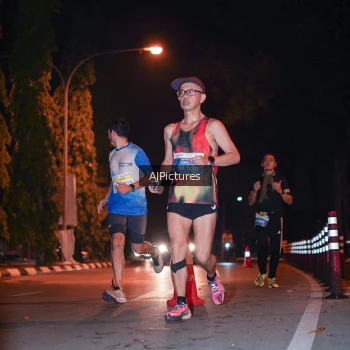 Runner Photo 3439201
