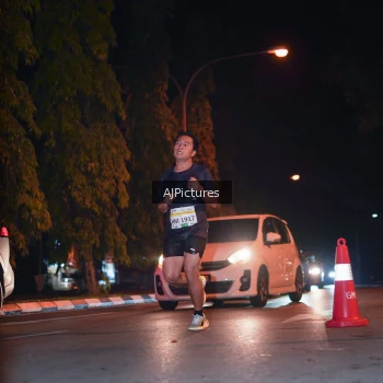 Runner Photo 3439223