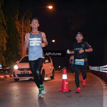 Runner Photo 3439246