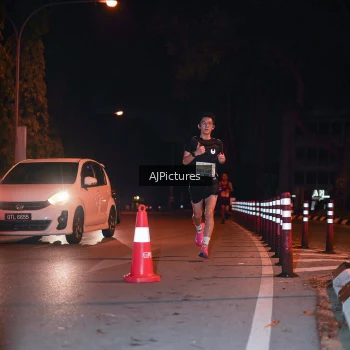 Runner Photo 3439250