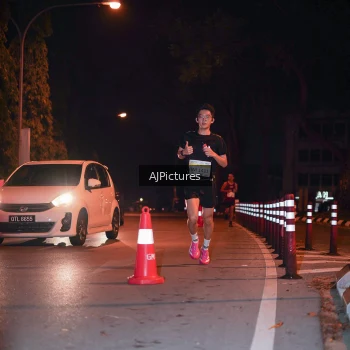 Runner Photo 3439251