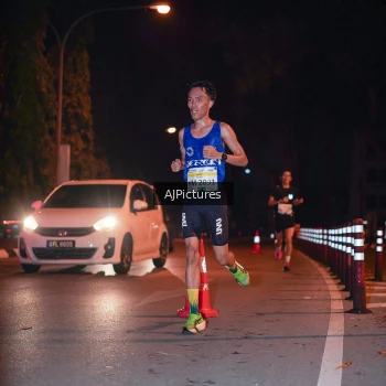 Runner Photo 3439253