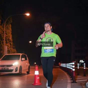 Runner Photo 3439258