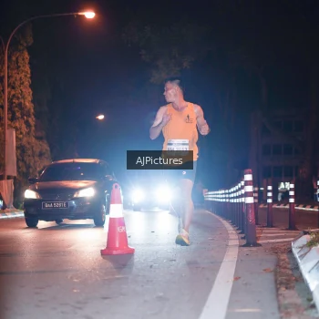 Runner Photo 3439270