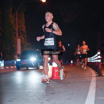 Runner Photo 3439293