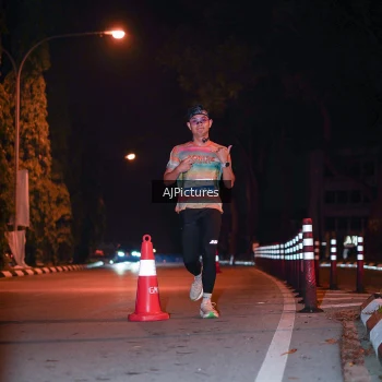 Runner Photo 3439302