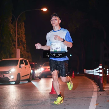 Runner Photo 3439311