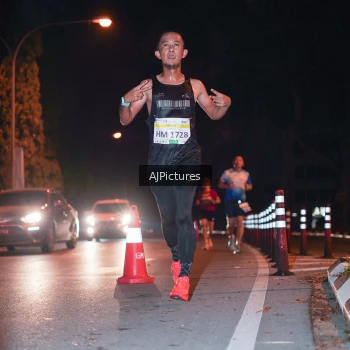 Runner Photo 3439315