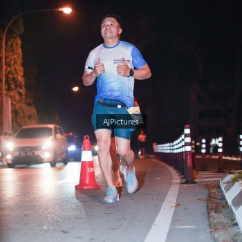 Runner Photo 3439317