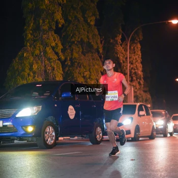 Runner Photo 3439324