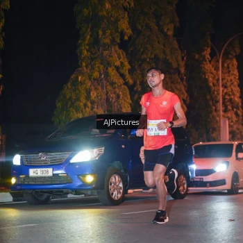 Runner Photo 3439325
