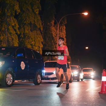 Runner Photo 3439330