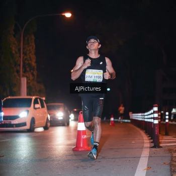 Runner Photo 3439333