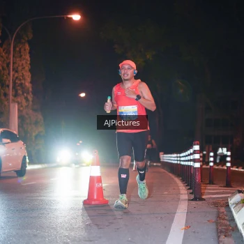 Runner Photo 3439336