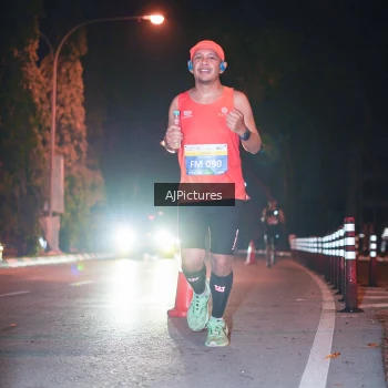 Runner Photo 3439339