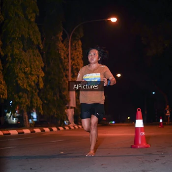 Runner Photo 3439349
