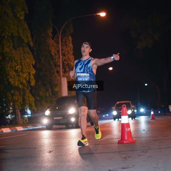 Runner Photo 3439381