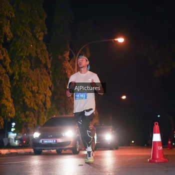 Runner Photo 3439383