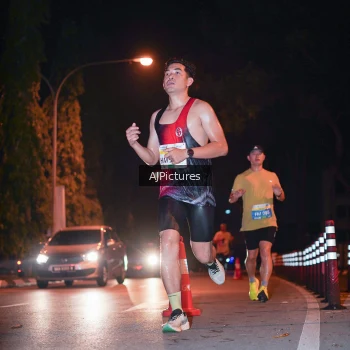 Runner Photo 3439387