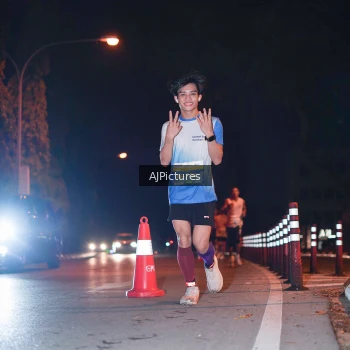 Runner Photo 3439391