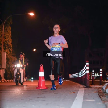 Runner Photo 3439396