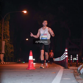 Runner Photo 3439403