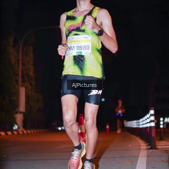 Runner Photo 3439409